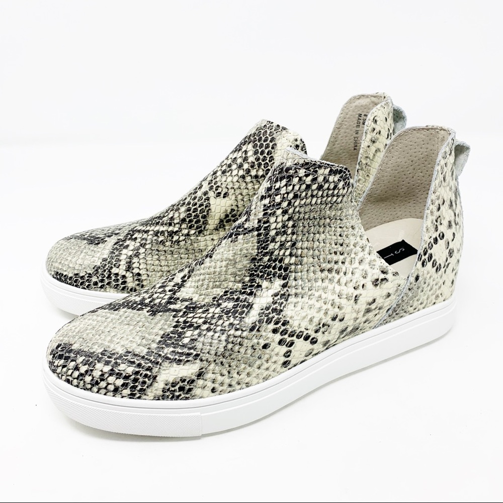 Steve Madden High Too Wedge Sneaker Snake 8.5